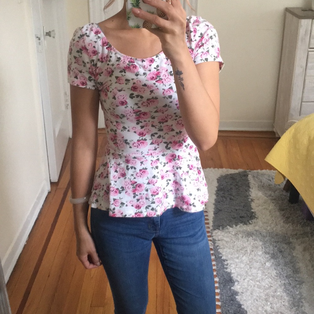 Floral short sleeved peplum top